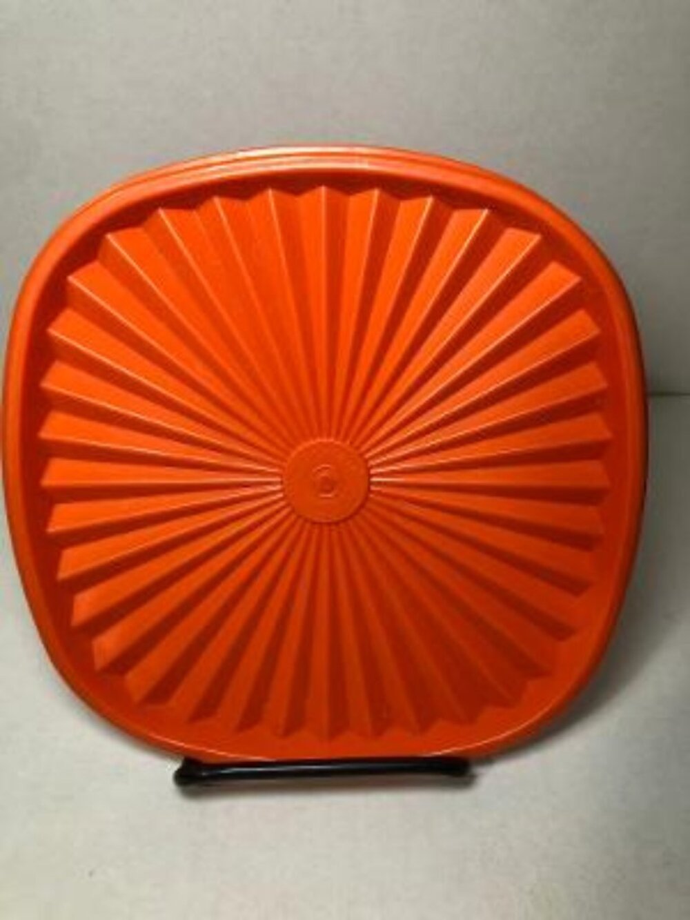 Vintage Tupperware Servalier Square Replacement Lid Seal 841-18 Harvest Orange